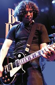 My Chemical Romance Welcome To The Black Parade Guitar Ray Toro Of My Chemical Romance My Chemical Romance Ray Toro Romance