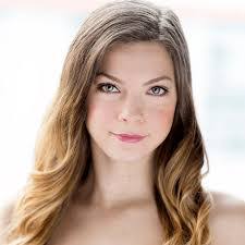 Leticia Ellis's Instagram, Twitter & Facebook