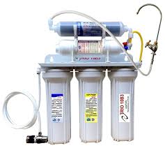 Máy lọc nước gia đình có vòi nước nóng  tiện lợi