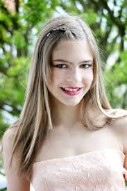 Sandy Jolly's Instagram, Twitter & Facebook