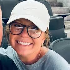 Gavin Everett's Instagram, Twitter & Facebook