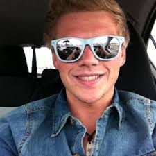 Trevor wade Eaton (@EatonWade)