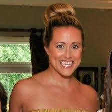 Carrie Redmon's Instagram, Twitter & Facebook