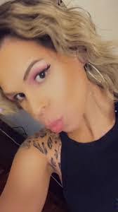 Victoria Wild's Instagram, Twitter & Facebook