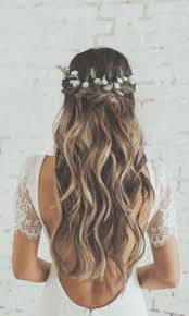 Half Up Half Down Wedding Hairstyle With Flower Crown Wedding Hair Down Flower Crown Hairstyle Wedding Hairstyles Half Up Half Down