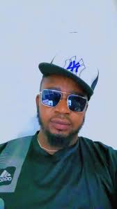 W for owotor is an Outstanding youth comedian that has been making waves in  the Internet, we are saying ISELOGBE to your family and prosperous new year  in Advance