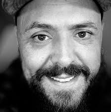 Somethin' about that color yellow… 🎥: IG/coltyn