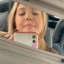 Bailey Olin (@baygraceolin)