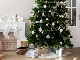 Sei alla foto 1 su un totale di 43 immagini della fotogallery. Albero Di Natale 2019 Tendenze Colori E Addobbi