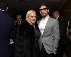 In a new video shared by vogue, hilary. Hilary Duff S Wedding To Matthew Koma See The Intimate Photos