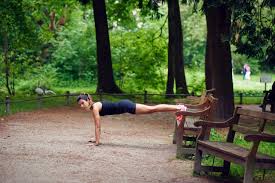 Byłam jak zwykle zamyślona, ale zwróciła moją uwagę uśmiechająca jastrzabpost.pl anna lewandowska. Workout In The Park Anna Lewandowska Healthy Plan By Ann