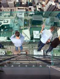 The Skydeck At The 103rd Floor Of The Sears Tower Chicago This Is Craziness Sears Tower Chicago Loop Willis Tower Skydeck