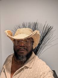 It was such a bittersweet moment. Today was my last day at Empire Beauty. I  want to say that I am so grateful for this company to give me the  opportunity to