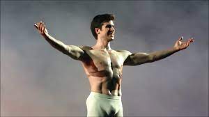 Per essere uno dei ballerini italiani più bravi, se non il più bravo in eccellenza, roberto bolle ha avuto bisogno. Dance With Me 2021 All The Guests Of Roberto Bolle Ruetir
