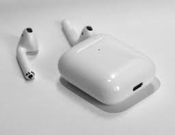 Used Airpods 2 For Sale In Addison Letgo In 2020 Letgo Apple Airpods 2 Addison