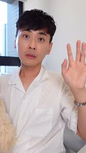 【面對所有災難預言，如何自處？】根據日本漫畫家龍樹諒的夢境著作「我所看見的未來」預言，2025年7月5號將會發生大災難，重創日本、台灣等地，根據新聞報導指出日本石川縣的觀光業更是因為災難的威脅整體業績下滑20%。從古至今，能人異士的預知訊息不斷，而這股「災難說與陰謀論」的風氣將會持續不斷（畢竟這是票房保證），面對這些情節，我們該如何自處？如何安住己心呢？讓我透過這支影片與你分享我的看法。#龍樹諒  ...