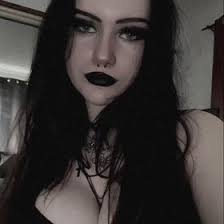 Kira Young (kiralyoung)