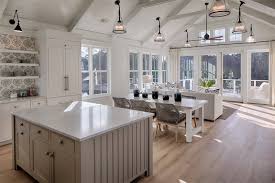 Modern Farmhouse Coastal Cottage Decorating Ideas Hello Lovely Farmhouse Style Kitchen Coastal Cottage Decorating Cottage Interiors