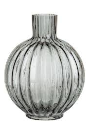 Clear Glass Mini Vase Charcoal Gray Home All H M Us In 2020 Mini Vase Chinese Vase Decor Vase