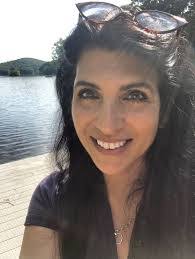 Sandra Ragan's Instagram, Twitter & Facebook