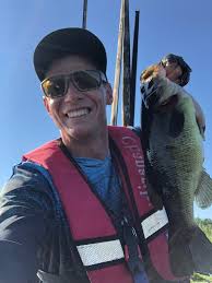 How many fish can a frog catch before wearing out?