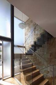 Modern And Sleek Home Overlooking Sydney Harbour Stairs Design Modern Stairs Residential Architecture