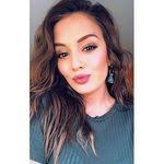 Marissa Knapp's Instagram, Twitter & Facebook