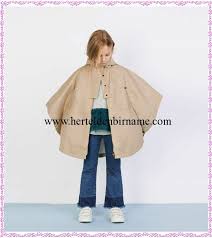 Zara Acik Haki Kapusonlu Pelerin Yagmurluk 86 Tl Hooded Raincoat Raincoat Girl Coat