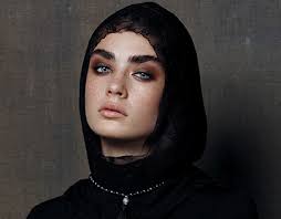 Alisha Trimble Projects :: Photos, videos, logos, illustrations and  branding :: Behance