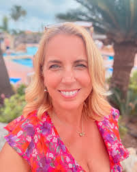 Michelle Kozel's Instagram, Twitter & Facebook