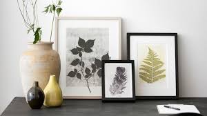 Vous n'avez qu'à appliquer une couche de vernis de découpage transparent sur le fond du verre et sur la fleur séchée. Deco Murale L Herbier Fait Son Retour Cote Maison