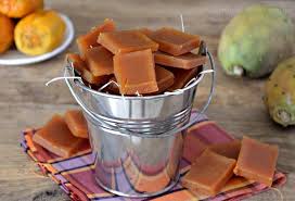 Questi spaghetti ai fichi d'india in effetti sono un primo piatto insolito, ma decisamente da provare, io infatti ero proprio alla ricerca di una ricetta con i fichi d'india che fosse particolare e non dolce e quando sono incappata nella ricetta proposta in questo blog mi sono subito lasciata ispirare. Mostardi Di Fichi D India Ricetta Masticutti