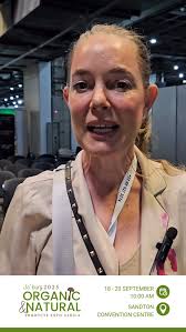 🌿 Meet Dr @janemackenzie6301 at the @organicnaturalafrica Expo. Step into  the future of health with Dr Jane Mackenzie, founder of the MACKENZIE HIELO  Quantum Well-Being Compass™. Her reset process helps you think