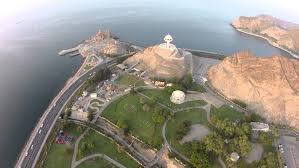 3 Amazing Traveling Places In Oman Places To Travel Tours Beautiful Places In The World
