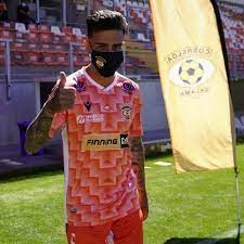 Club de deportes cobreloa s.a.d.p., commonly referred to as cobreloa, is a chilean football professional club based in calama, región de ant. Fotos Cobreloa Presento Nueva Camiseta Que Rememora Historico Diseno De Finales De Los Anos 80 Alairelibre Cl