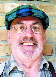 Ton fan carves own mascots