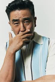 인터뷰] '무빙' 류승룡 "나이 들기 전 원없는 액션, 치열하고 매력적" : 서울경제