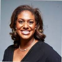 Monique Barlow's Instagram, Twitter & Facebook