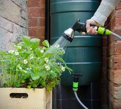 Rain barrel soaker hose has a purple stripe, and uses 580 black/yellow compression fittings. Rain Barrels Askhrgreen