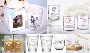 Vendita online idee regalo in argento, bomboniere, casalinghi, posateria, cornici e numerosi altri articoli. Bomboniere Matrimonio Bicchieri