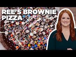Savings of 25% off the newsstand with direct shipping from the publisher. Ree Drummond S Brownie Pizza Recipe The Pioneer Woman Food Network Foodie Badge