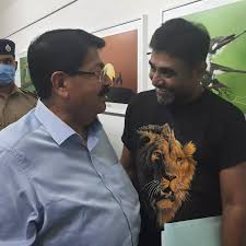 Well, the show has just kick started with a great opening ceremony of the  1st Wildlife Photography Group Exhibition at CEE Gallery that was launched  today, and the exhibition was inaugurated @mpparimal