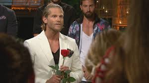 The relationship between georgina fleur and özdemir has now become more harmonious. Bachelor In Paradise Es Gibt Eine Staffel 2 Und Diese Kandidaten Konnten Zu Sehen Sein Film Tv Serien