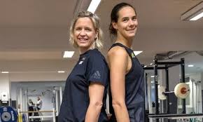 Sie wurde in coburg geboren und lebt derzeit in hamburg. Baby Statt Ball Reha Statt Sand Sport Nachrichten Mittelbayerische