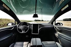 The long range model offers up to 360 miles of estimated driving range and still feels mighty quick thanks to the immediacy of the electric motors' power delivery. Tesla Model X Neue Fahrperspektiven Erleben Frontrowsociety The Magazine
