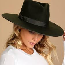 UGG Tall Black Bailey Button Size 7 Gently Used