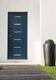 Pour une maison passive, il est nécessaire d'avoir une fenêtre au coefficient de performance thermique inférieur ou égal à 0,8 w. Isolation Etancheite Resistance Portes D Entree Plus Performantes Cote Maison