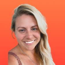 Mary Lengle's Instagram, Twitter & Facebook