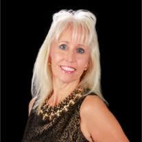 Stephanie Heacock's Instagram, Twitter & Facebook