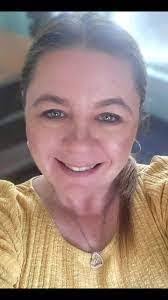 Eve Beal's Instagram, Twitter & Facebook